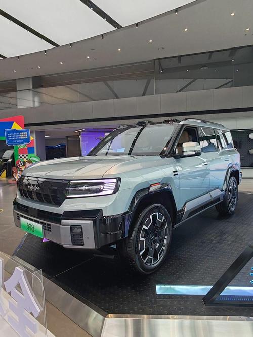 深圳269比亚迪方程豹硬派越野的爆款，英菲尼迪35周年与你共成长